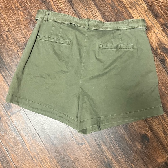 Banana Republic Chino Shorts high rise - Picture 2 of 2